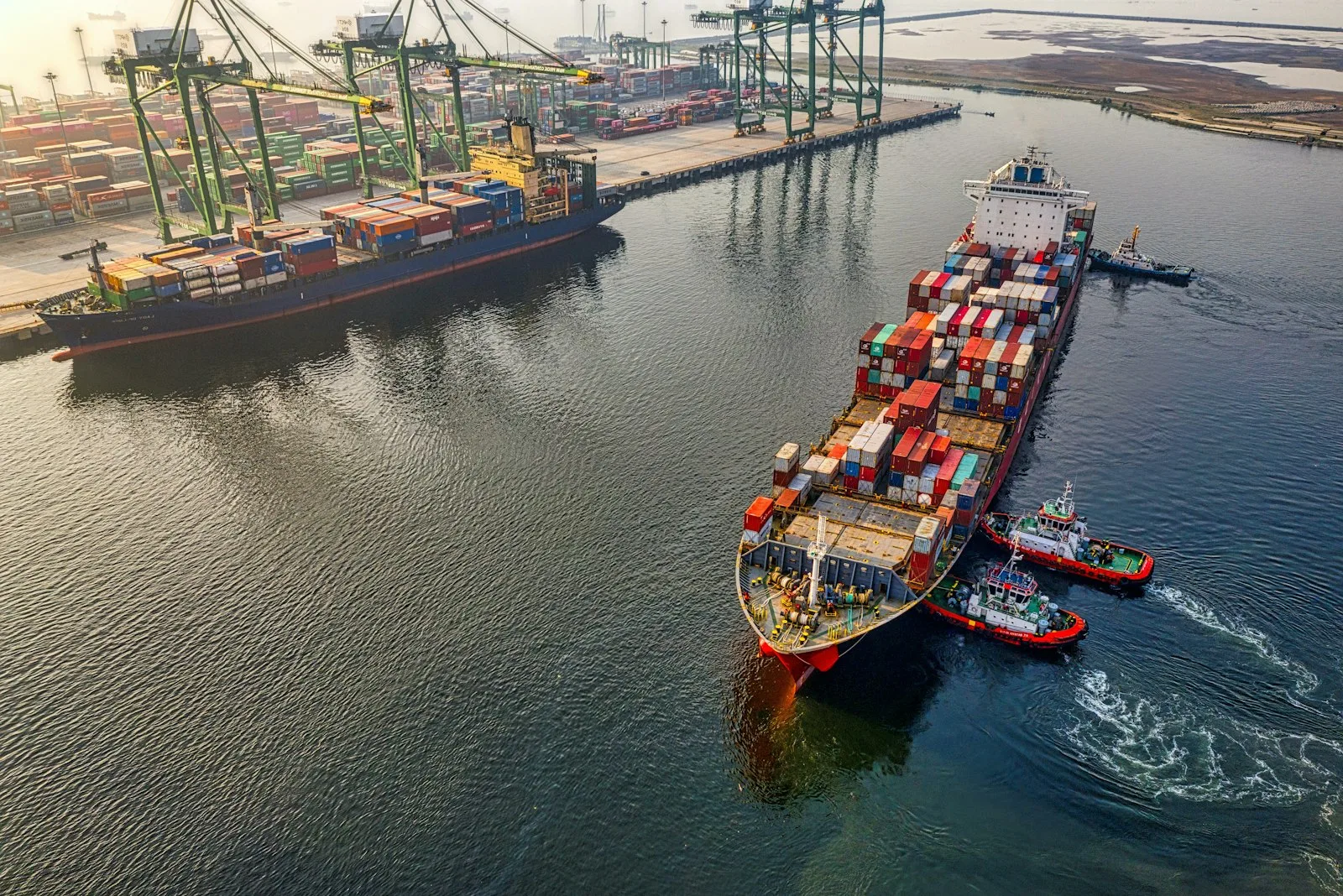 Puertos y Zonas Logísticas